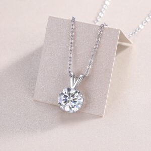 Diamond Sparkle V-chain Luxury Fashion Diamond Pendant Necklace Set With Mosan Diamond Silver Ornaments