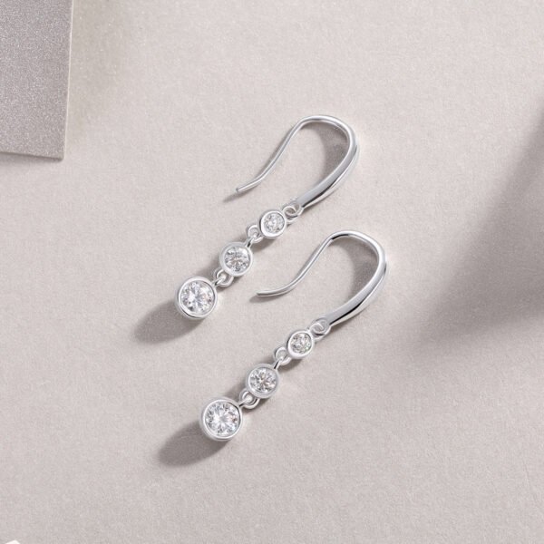 Classic Multi-diamond Set Moissanite Silver Earrings Luxury Fashion Diamond Earrings Stud Earrings - Image 4