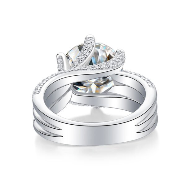 Luxury Fashion Large Diamond Ring Moissanite Silver Ring - Image 3
